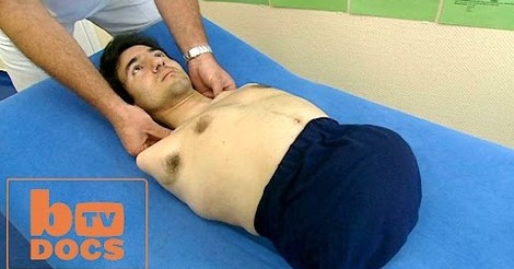 hombre solo con torso